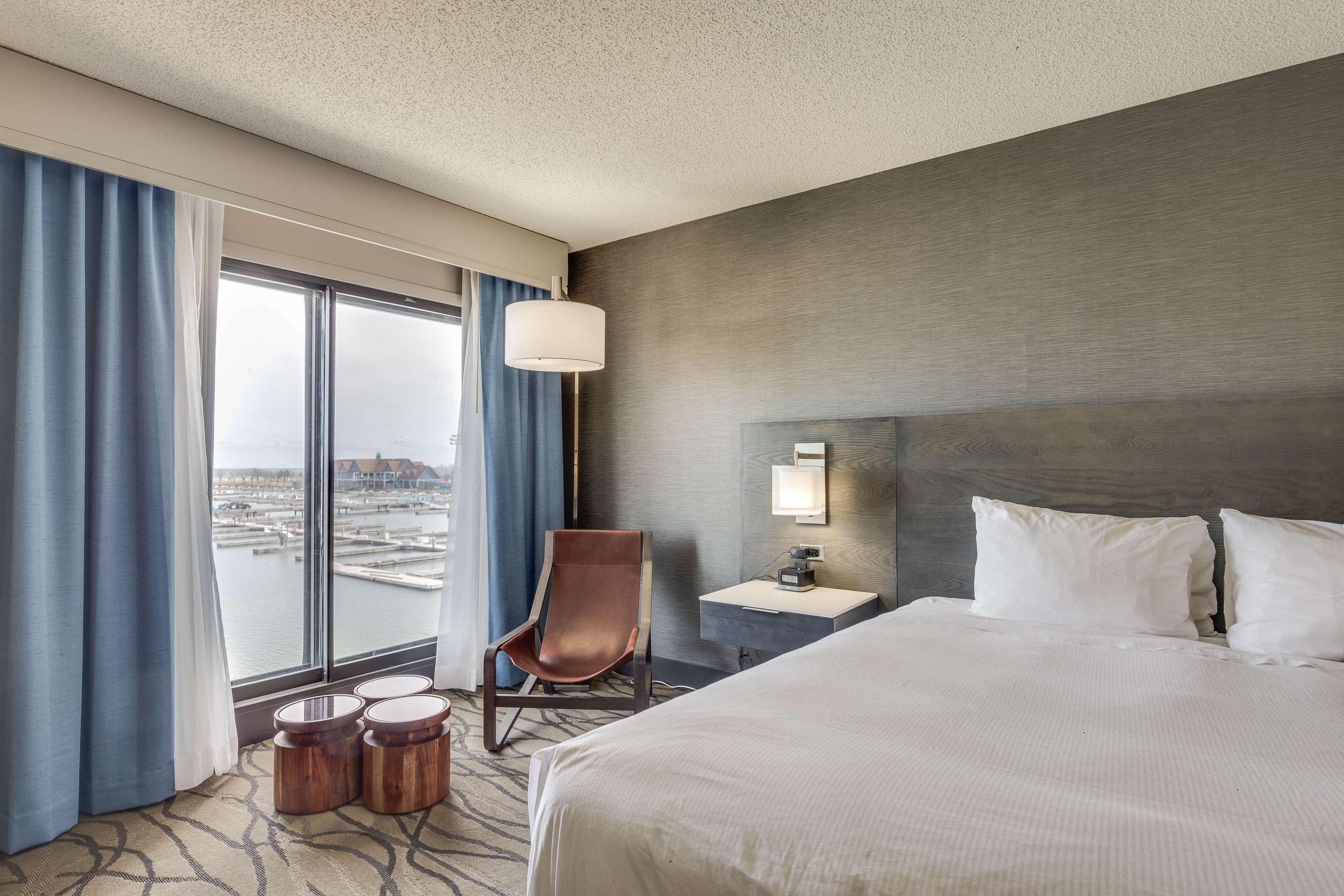 Doubletree By Hilton Racine Harbourwalk Hotell Exteriör bild