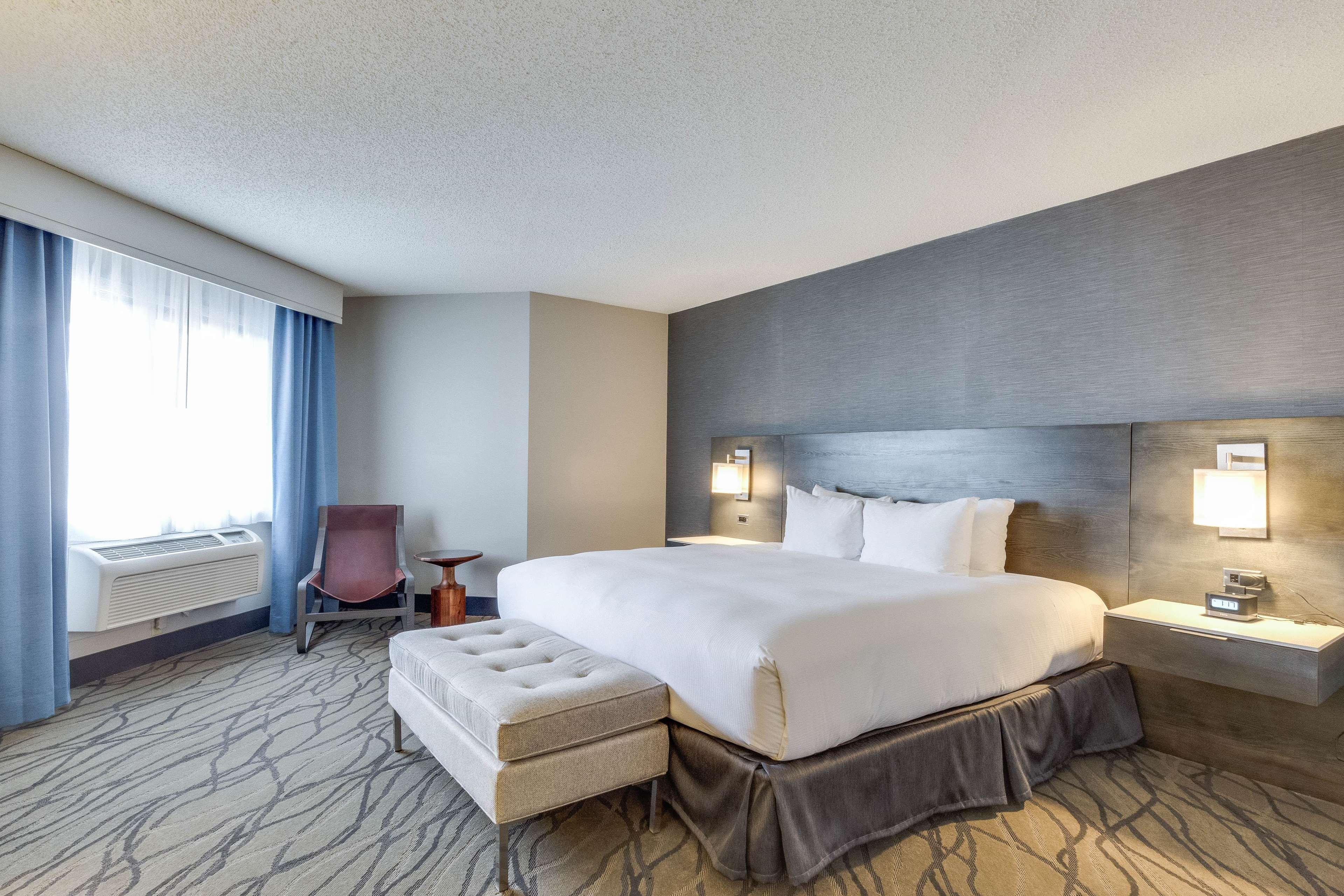 Doubletree By Hilton Racine Harbourwalk Hotell Exteriör bild