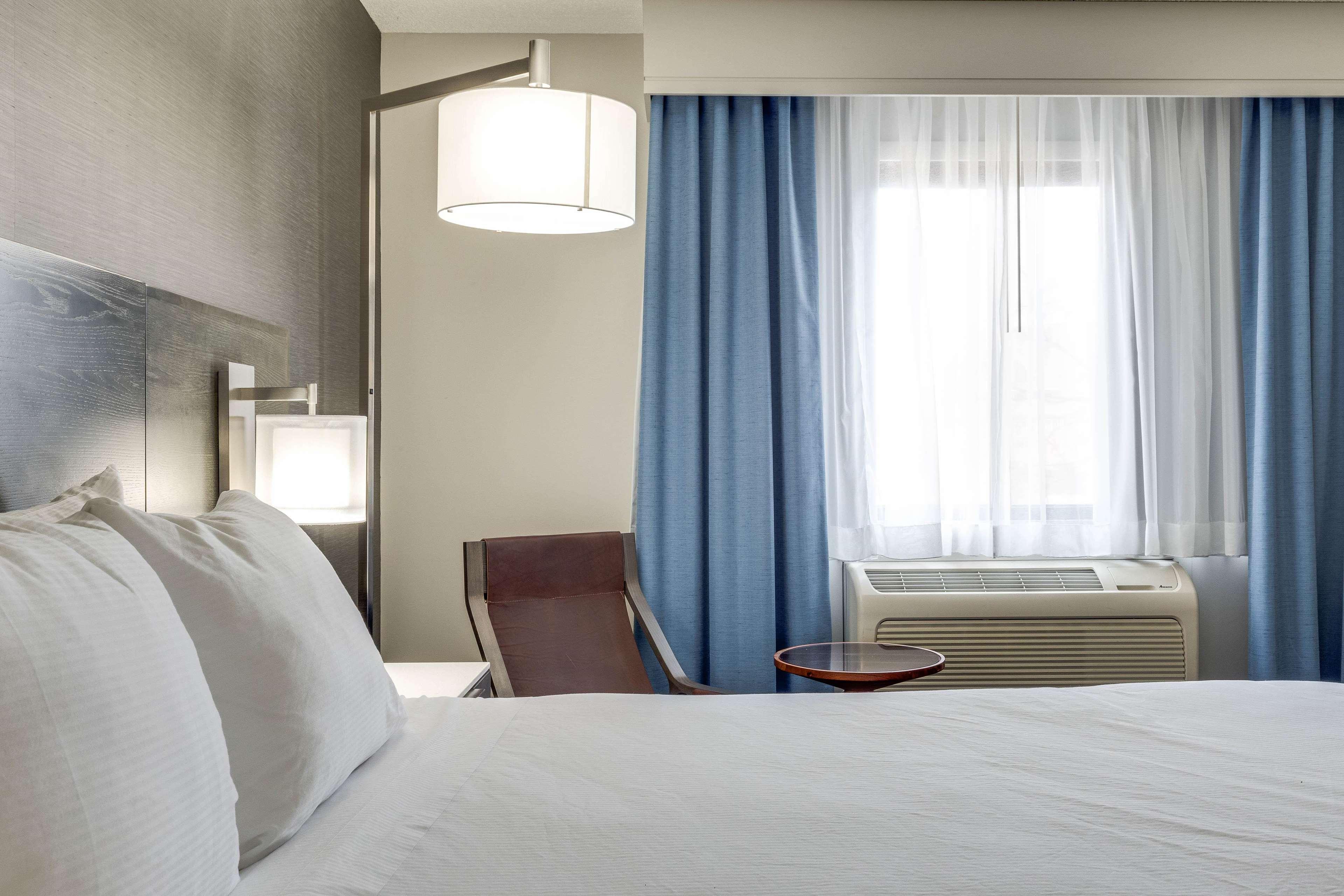 Doubletree By Hilton Racine Harbourwalk Hotell Exteriör bild