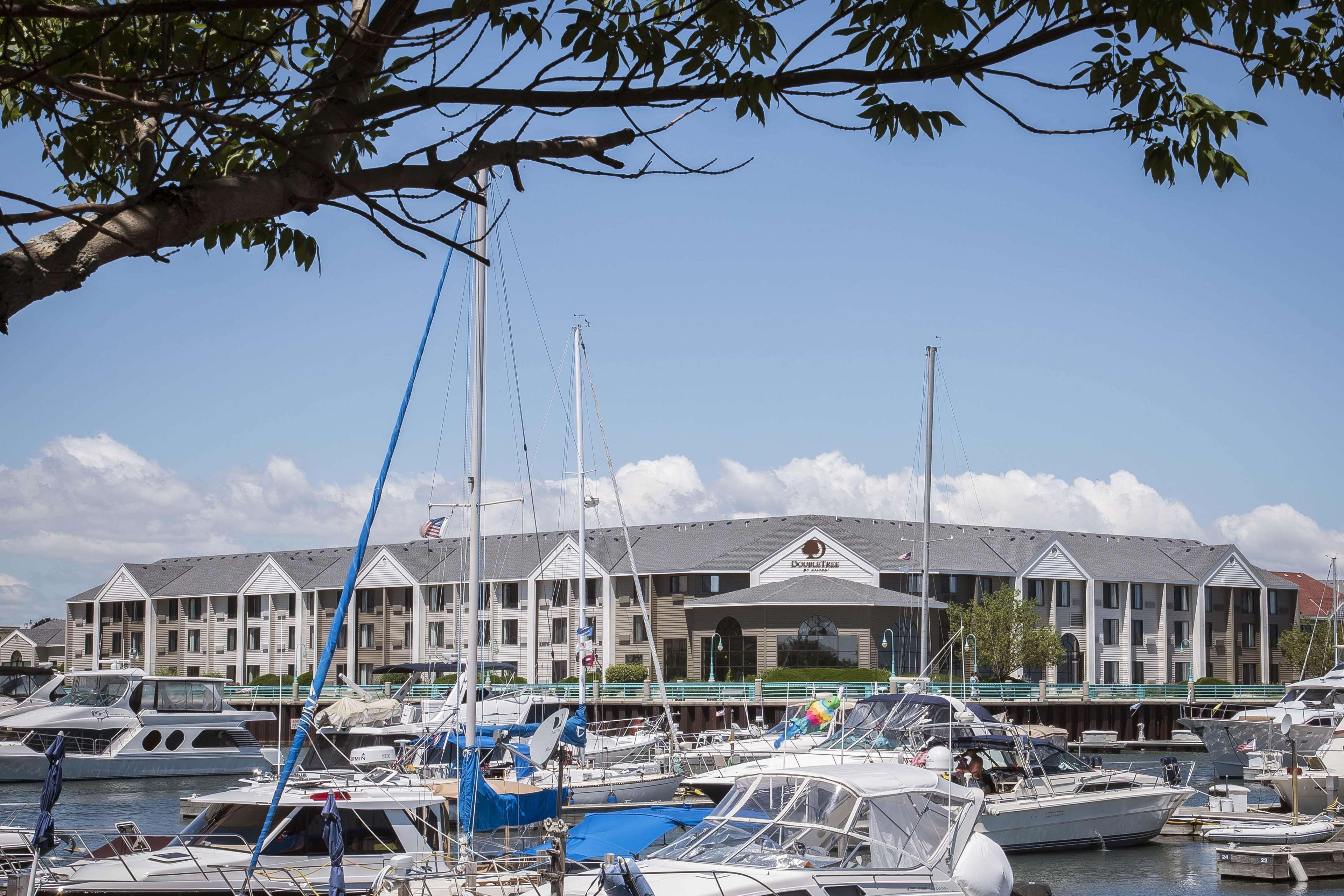 Doubletree By Hilton Racine Harbourwalk Hotell Exteriör bild