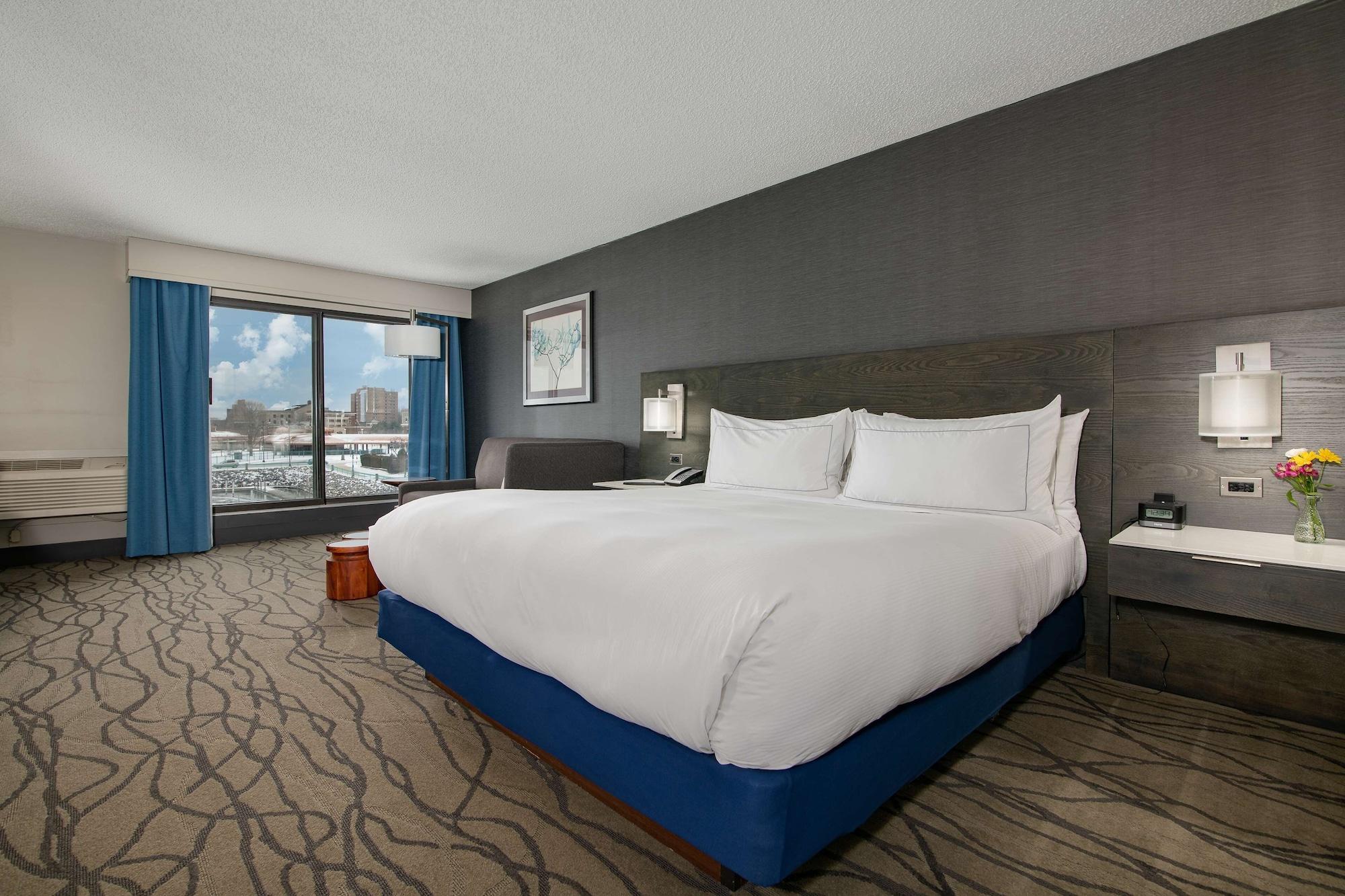 Doubletree By Hilton Racine Harbourwalk Hotell Exteriör bild