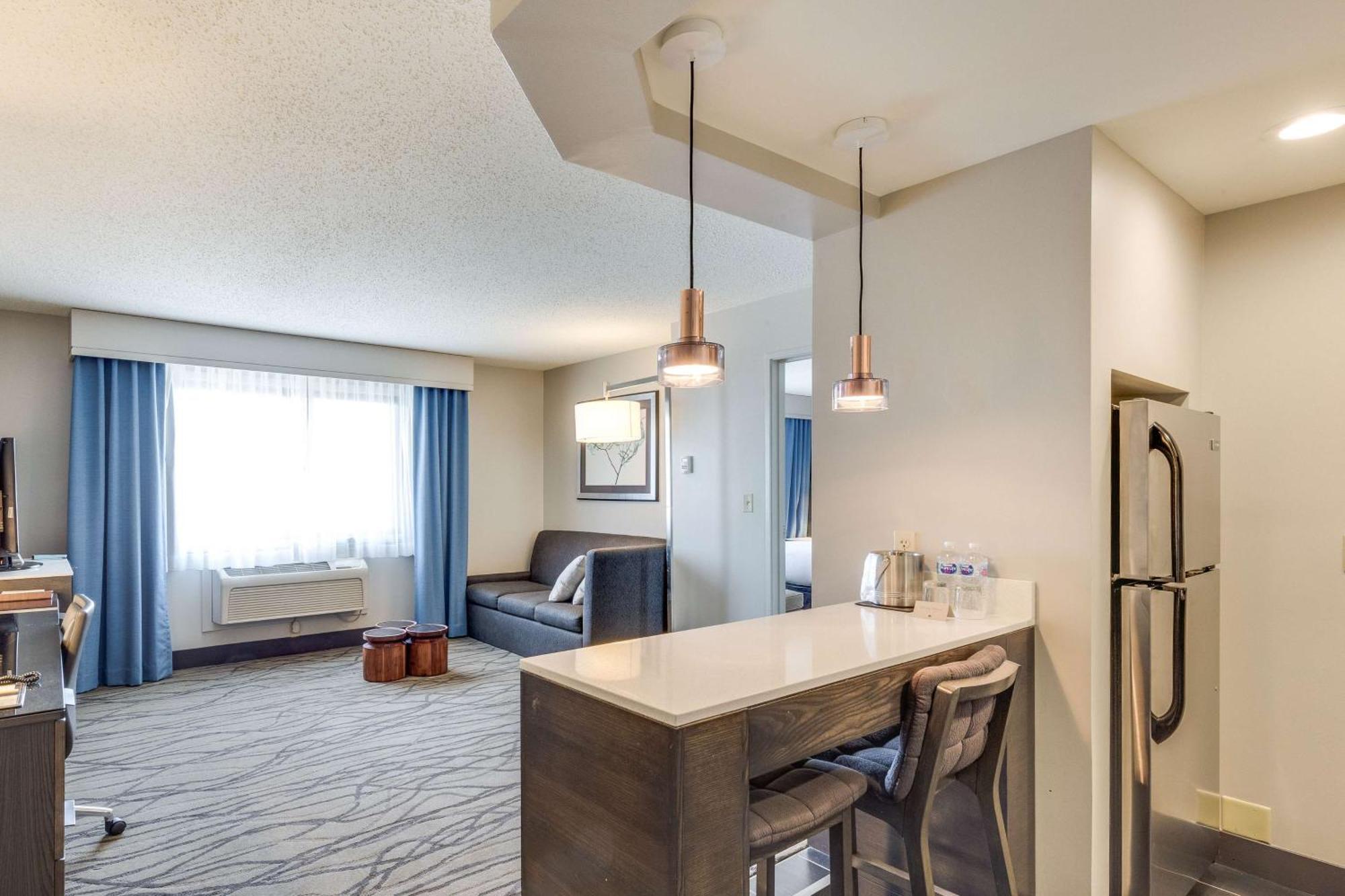 Doubletree By Hilton Racine Harbourwalk Hotell Exteriör bild